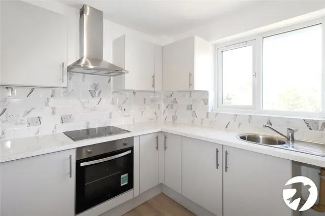 Halifield Drive, Belvedere, DA17, photo 2