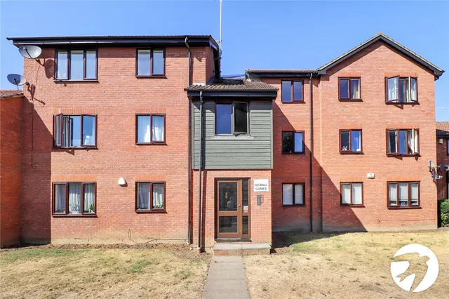 Halifield Drive, Belvedere, DA17, photo 1