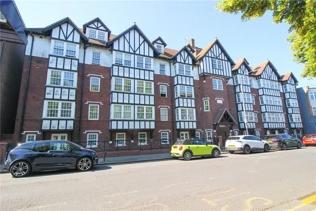 Leigh Road, Leigh-On-Sea, SS9, photo 1