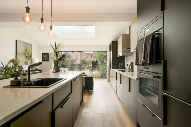 Photo 3 — 57 Chandos Avenue, London
