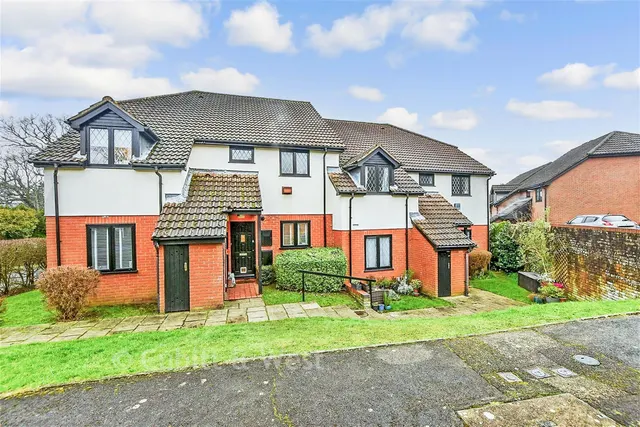 Harrowlands Park, Dorking, RH4, photo 1