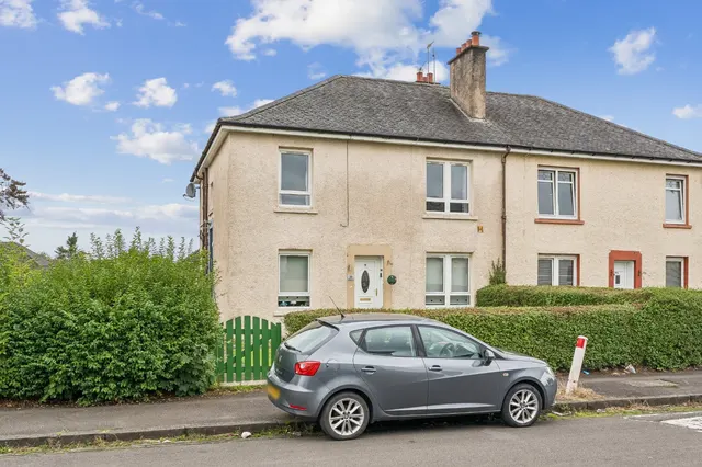 Commore Drive, Knightswood, G13, photo 1