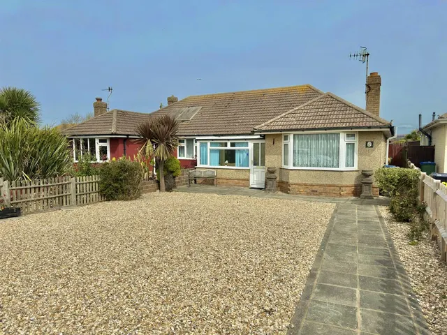 South Coast Road, Peacehaven, photo 1