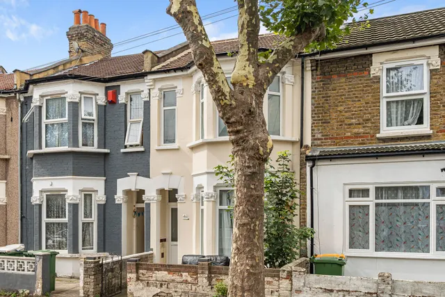 London, E7, photo 1