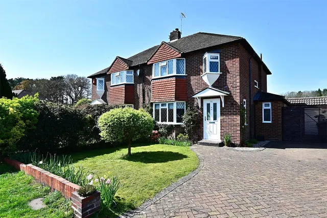 Greenways, Fleet, Hampshire, GU52 7XF, photo 1