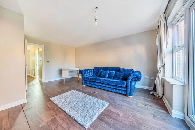 Urquhart Road, Thatcham, RG19, photo 3