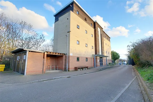 Teal Close, photo 1