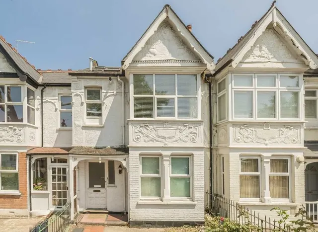 Northfield Avenue, West Ealing, W13, photo 1