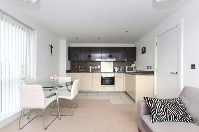 Photo 2 — Cotterells, Hemel Hempstead, Hertfordshire, HP1 1AL