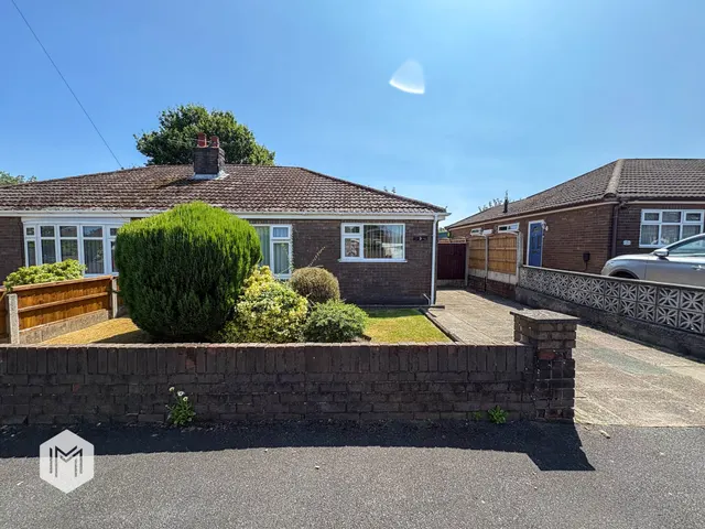 Meadway, Lowton, Warrington, WA3 2JT, photo 1