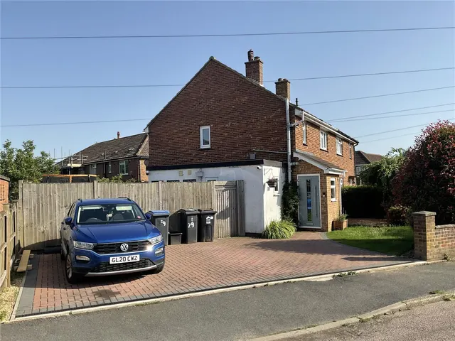 Molland Lea, Ash, Canterbury, Kent, CT3 — photo 1