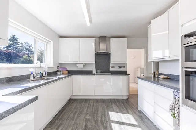 Detached Bungalow in Beetley with, photo 3