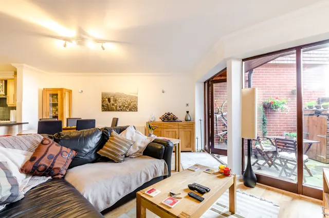 Kingston upon Thames, KT1, photo 3