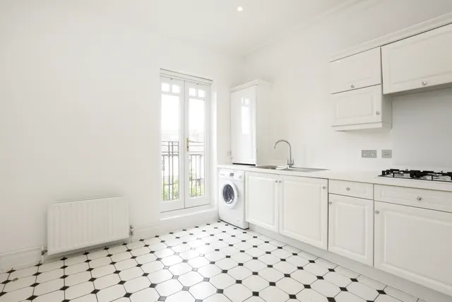 Cambridge Road, Twickenham, TW1
