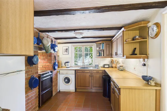 Reading Road, Padworth Common, RG7, photo 3