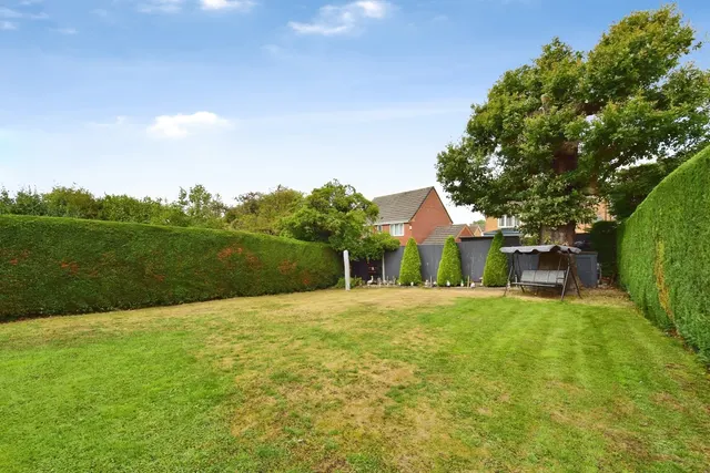 Photo 2 — Crofters Close, Killamarsh, Sheffield, Derbyshire, S21