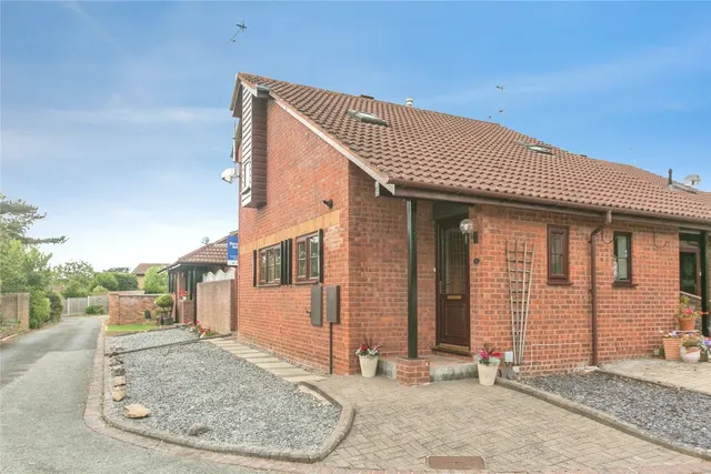Maes Y Coed, Deganwy, LL31, photo 1