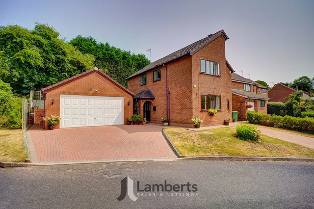 7 Erwood Close, Redditch, photo 1