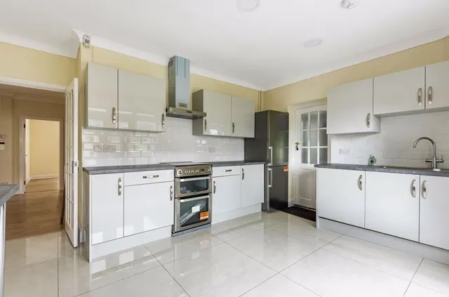 Photo 3 — Box Ridge Avenue, Purley CR8 3AR