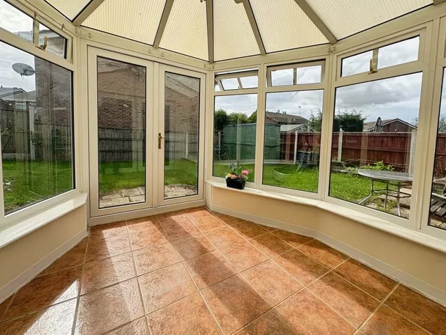 Kestrel Park, Skelmersdale, WN8, photo 2
