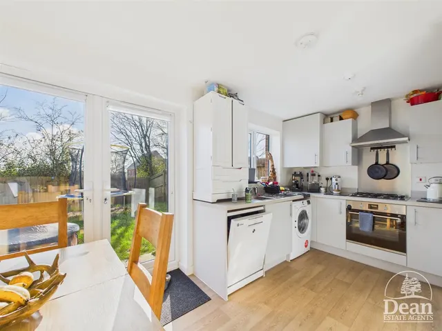 Photo 2 — Kingfisher Drive, Lydney