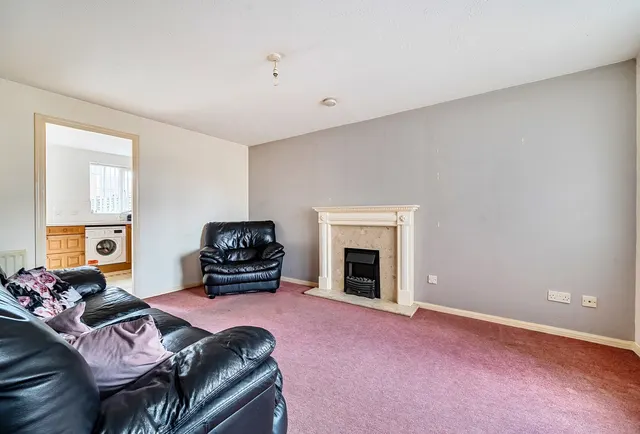 Photo 2 — Graylag Crescent, Gloucestershire, Walton Cardiff, GL20 7RR