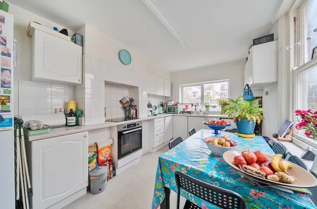 St Aubyns Road, Portslade, BN41, photo 2