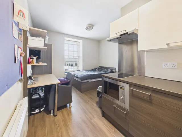 Longfield Place, Greenbank, PL4, photo 3