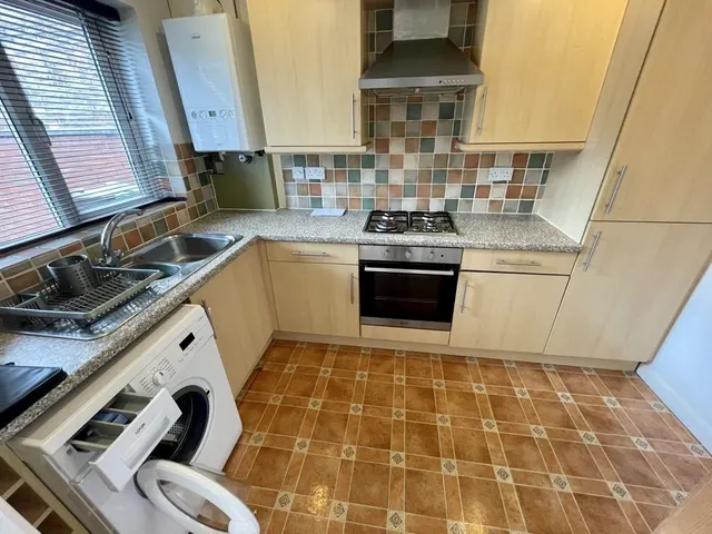 Judes Court, Nottingham, NG3, photo 3