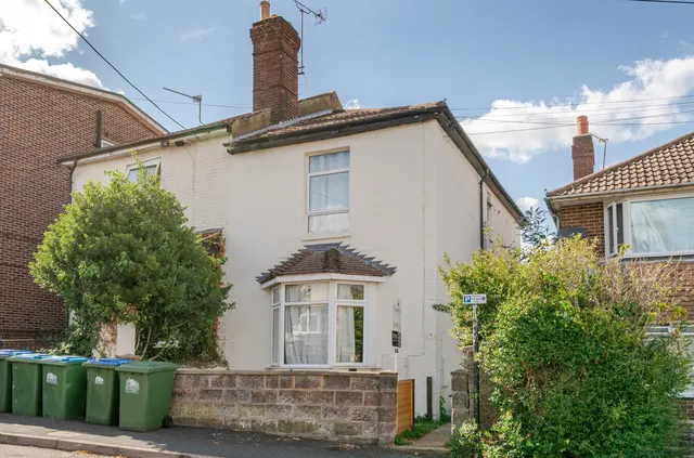 Southcliff Road, Southampton, SO14, photo 1
