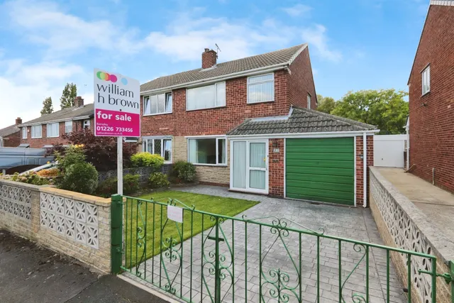Park Close, Staincross, S75, photo 1