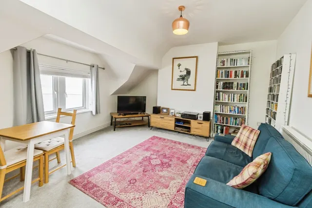 South Parade, West Kirby, CH48, photo 2