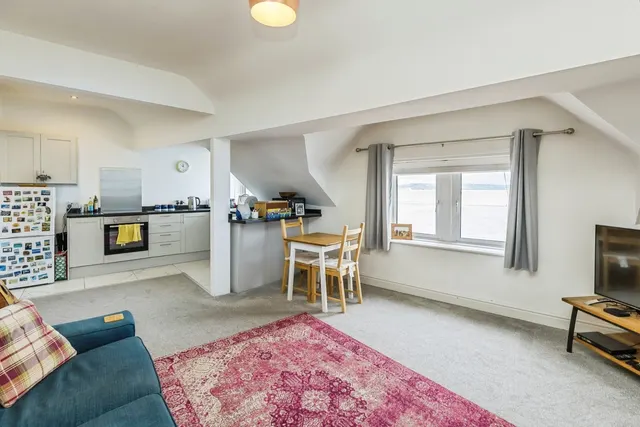 South Parade, West Kirby, CH48, photo 3