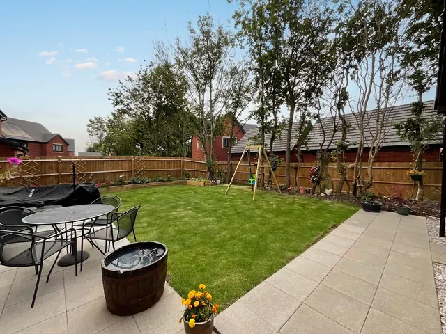 Ashton Gate Drive, Stoke-On-Trent, ST4, photo 2