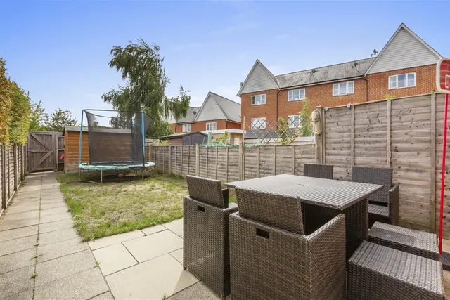 Chenille Drive, High Wycombe, HP11, photo 2