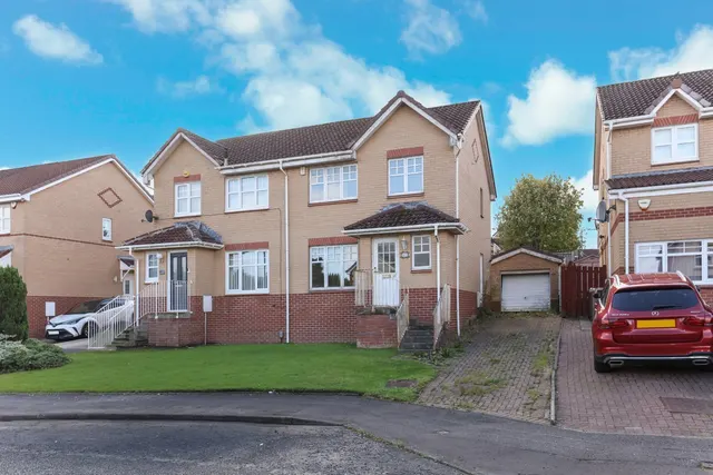 Alloway Crescent, Paisley, Renfrewshire, PA2, photo 1