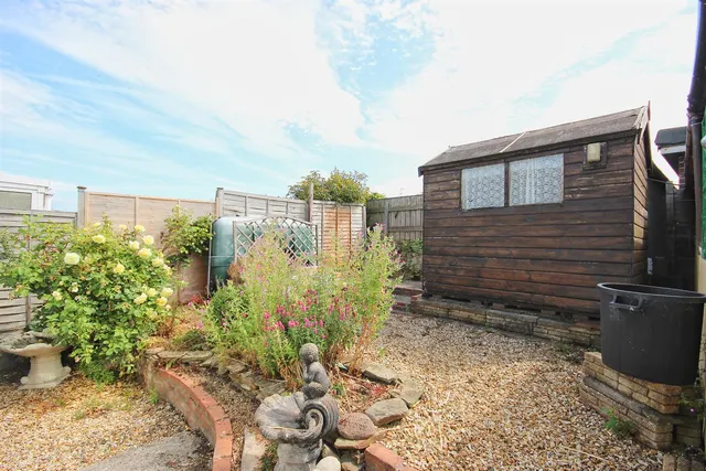 Photo 2 — Castle View, Skipsea