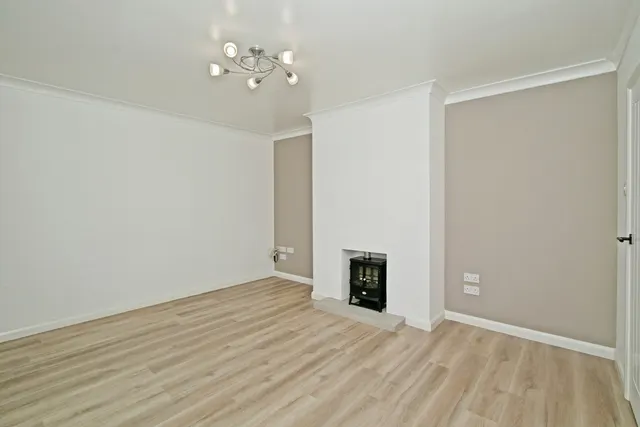 Alexandra Close, Illogan, TR16, photo 2