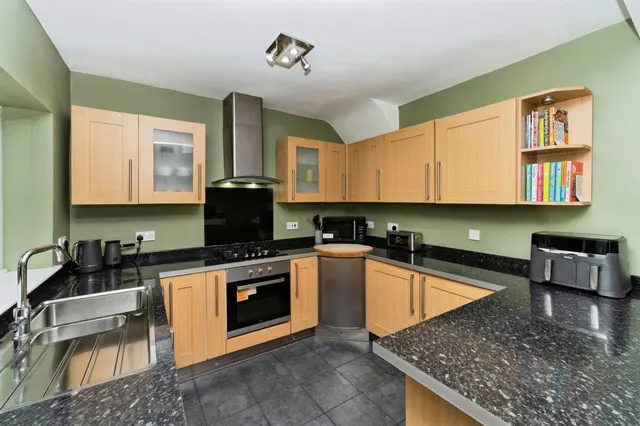 Woodacre Grove, Ellesmere Port, CH66, photo 3