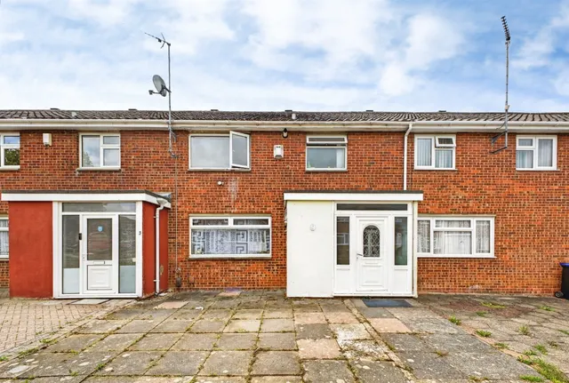 Honister Green, Northampton, photo 1