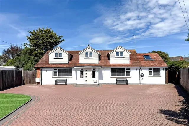 Littlehampton, BN17, photo 1