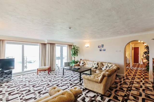 South Promenade, Lytham St. Annes, FY8, photo 3