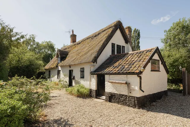 College Road, Thompson, IP24, photo 2