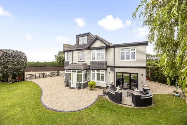 Littlehampton Road, Worthing, BN12, photo 1