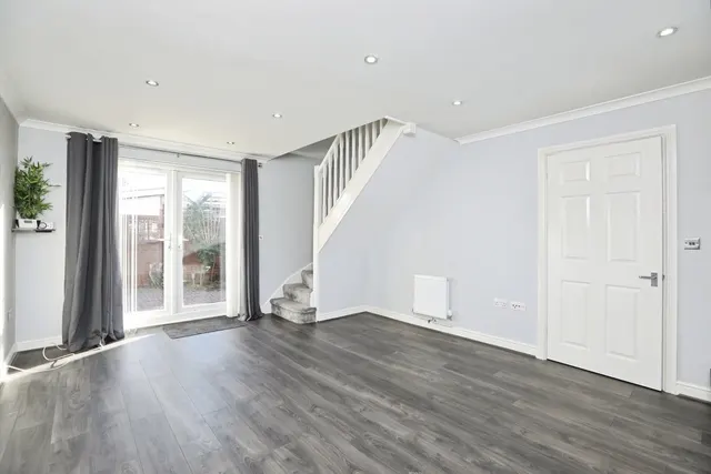Dreadnought Avenue, Minster on Sea, ME12, photo 3