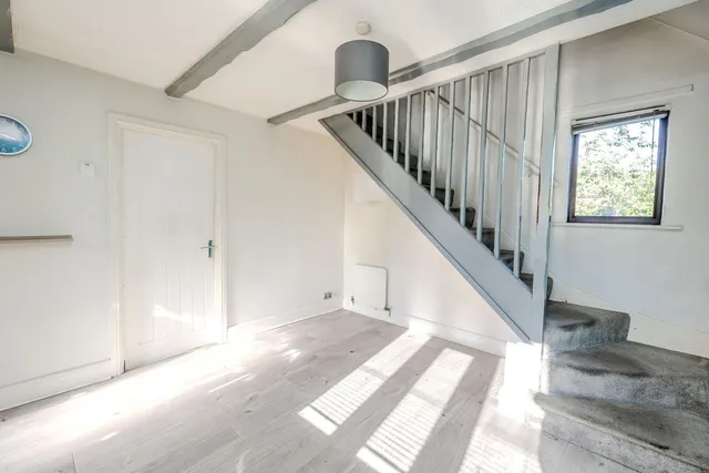Stuart Court, Kenton Bank Foot, photo 2