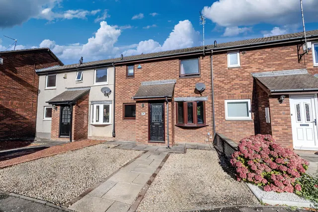 Stuart Court, Kenton Bank Foot, photo 1