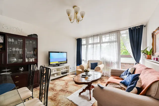 87 Condell Road, London, photo 1