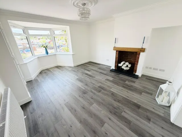 Photo 3 — Nuthurst Grove, Birmingham, West Midlands, B14 5DR