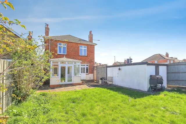 North Gate, Bletchley, MK2, photo 1